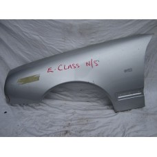 Mercedes Benz E Class front wing